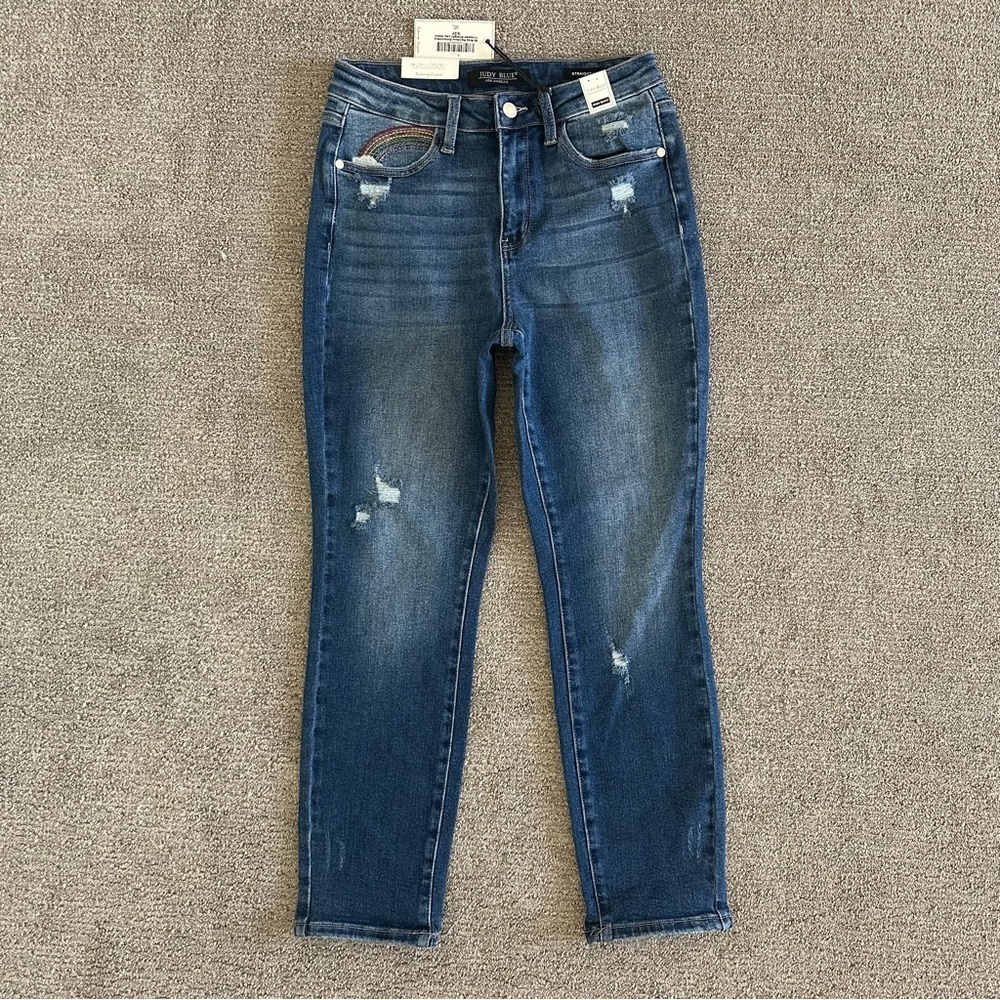 NWT Judy Blue Hi-Rise Rainbow Embroidery Cropped Straight‎ Leg Jean 5/27